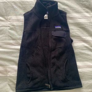 Black retro Patagonia vest